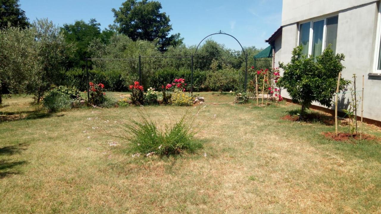 Apartments Ghedas Porec Bagian luar foto