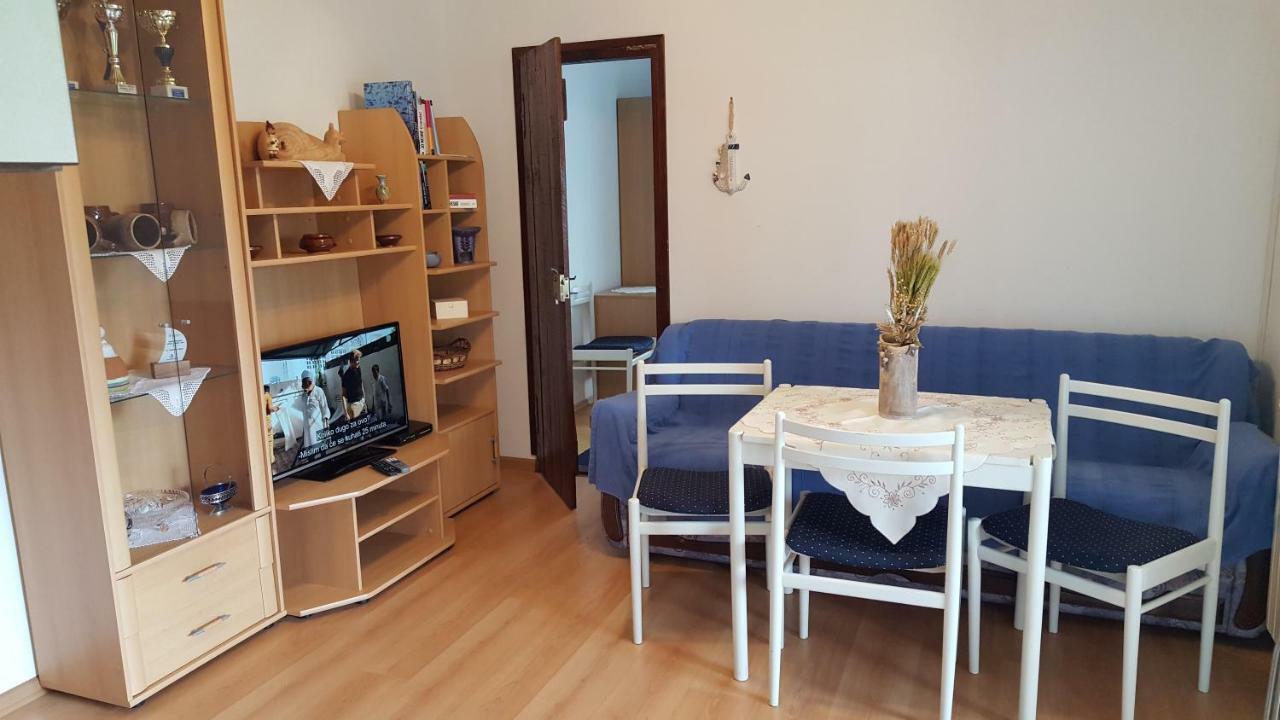 Apartments Ghedas Porec Bagian luar foto