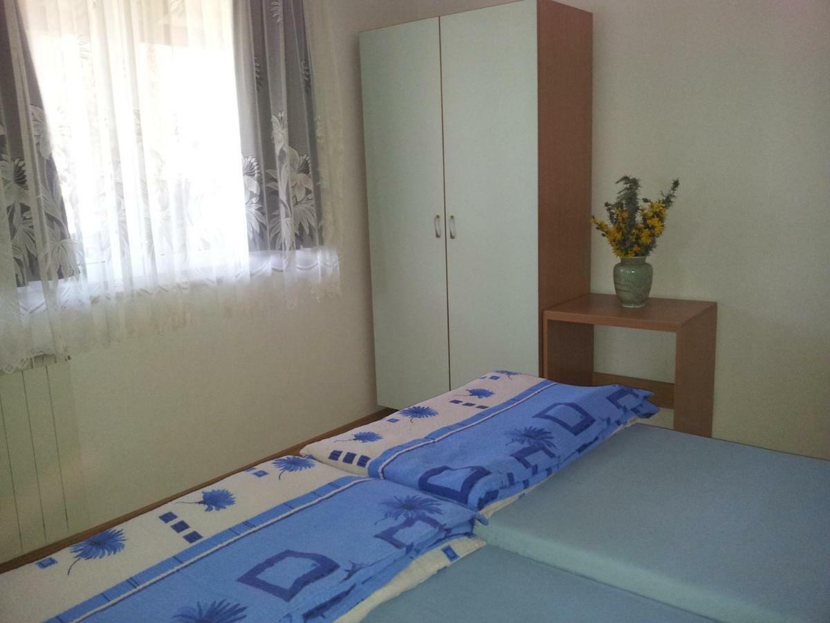 Apartments Ghedas Porec Bagian luar foto